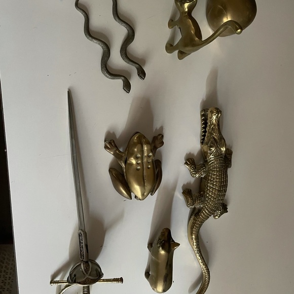 Vintage Metal Kitty Figurine - Picture 8 of 8